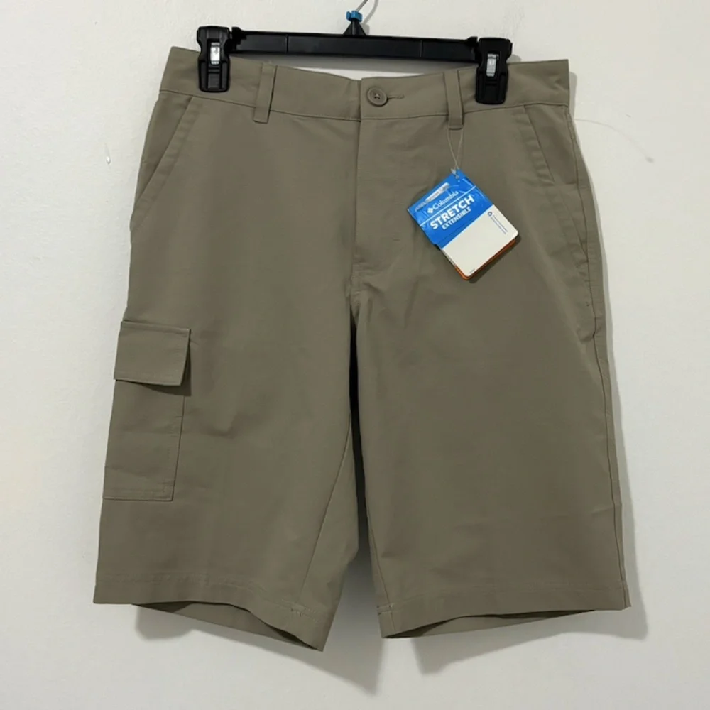NWT Columbia Men's Cargo Pocket Shorts Regular Fit - size 30 / 11